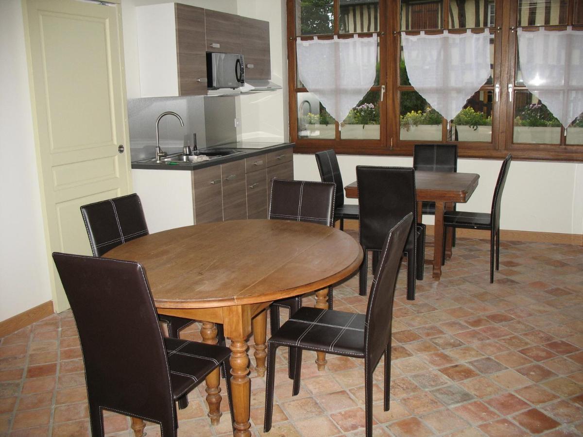 Chambres D'Hotes Les Hostises De Boscherville Saint-Martin-de-Boscherville Eksteriør billede